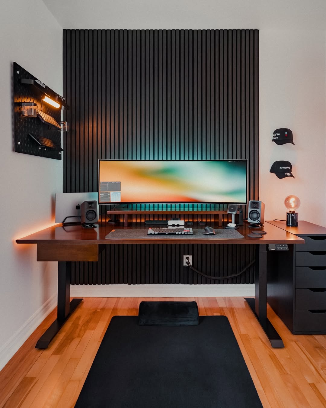 Setup avec écran ultrawide